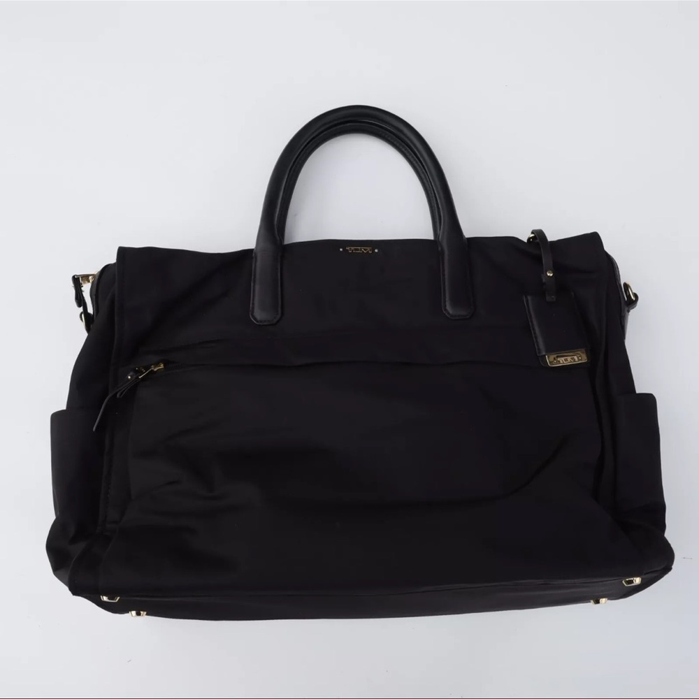 SOLD ‼️ Tumi Voyageur Dara Carry All